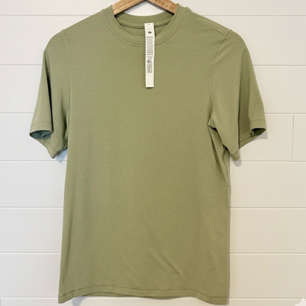 Lululemon Jersey Training Short Tee - Fog Green - Size 0 - Picture 2 of 3